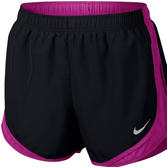 Women’s Dri-Fit Running Shorts- Size Medium - Picture 6 of 6